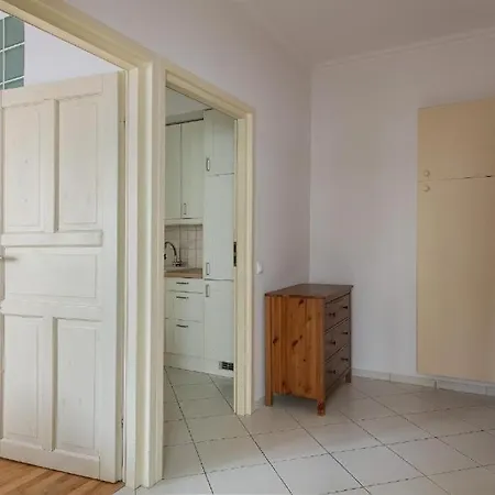 Apartment Orla 6: Private With Separate Bedroom And Balcony Near Metro